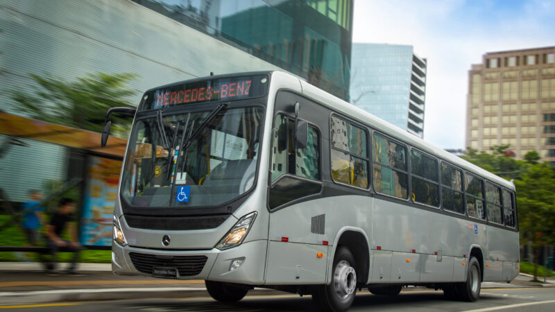 Mercado de ônibus registra alta 11% em fevereiro sobre janeiro