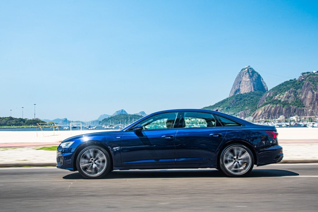 Audi A6 tem nova versão com motor 2.0 disponível para o mercado brasileiro