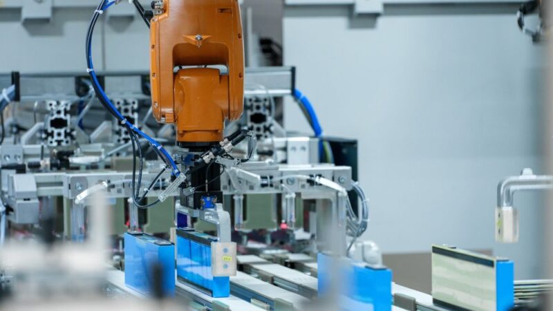 BMW Group expande produção de componentes de baterias de alta voltagem