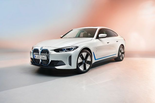 Confirmado para o Brasil, BMW i4 totalmente elétrico estreia na Conferência Anual do grupo