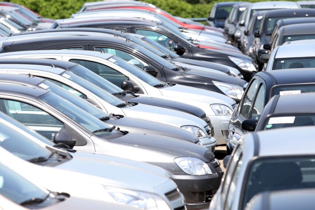 Financiamento de carros usados cresce 20% em março