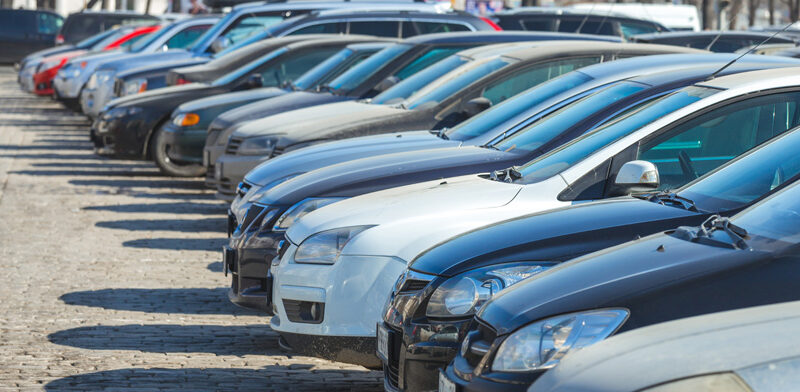 Venda de veículos leves usados cai quase 25% no primeiro trimestre