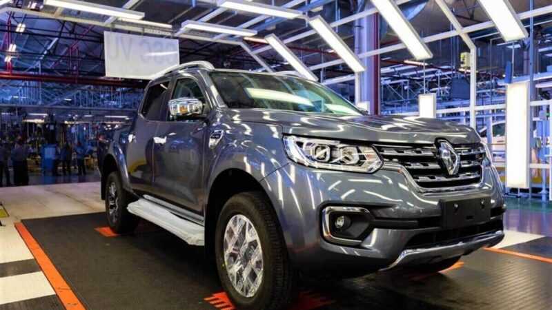 Renault da Argentina quer exportar picape Alaskan para o Brasil