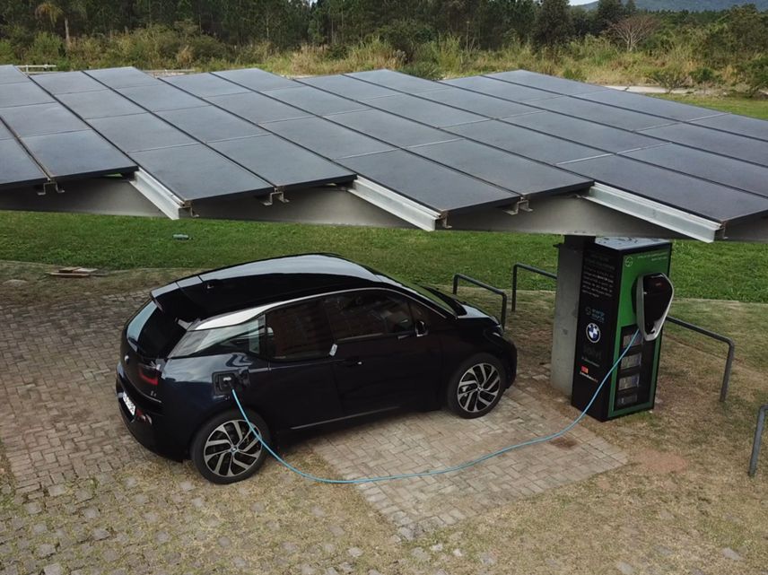 BMW Group Brasil cria sistema de recarga para carros elétricos alimentado por energia solar
