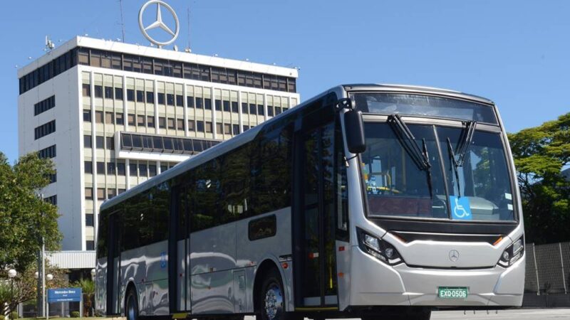 Mercedes-Benz lança ônibus urbano Super Padron para até 100 passageiros