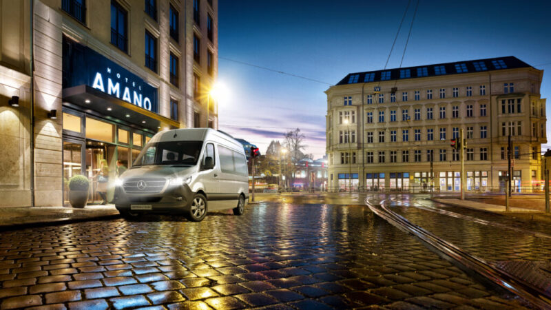 Mercedes-Benz Sprinter oferece soluções de mobilidade e tecnologia na Lat.Bus 2021