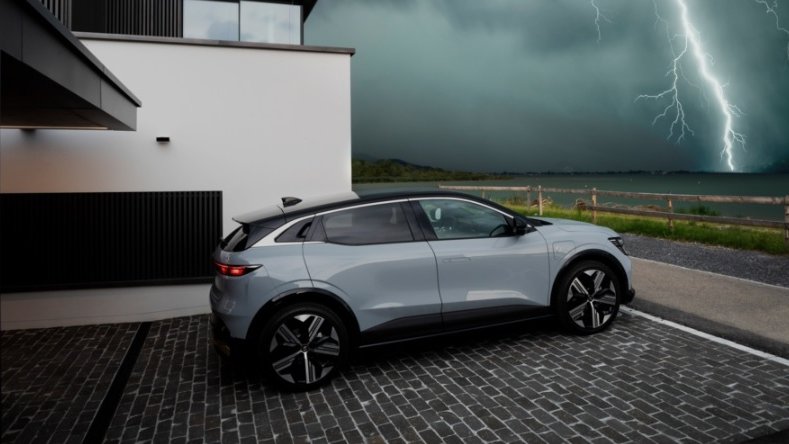Novo Renault Megane E-Tech 100% elétrico faz estreia mundial