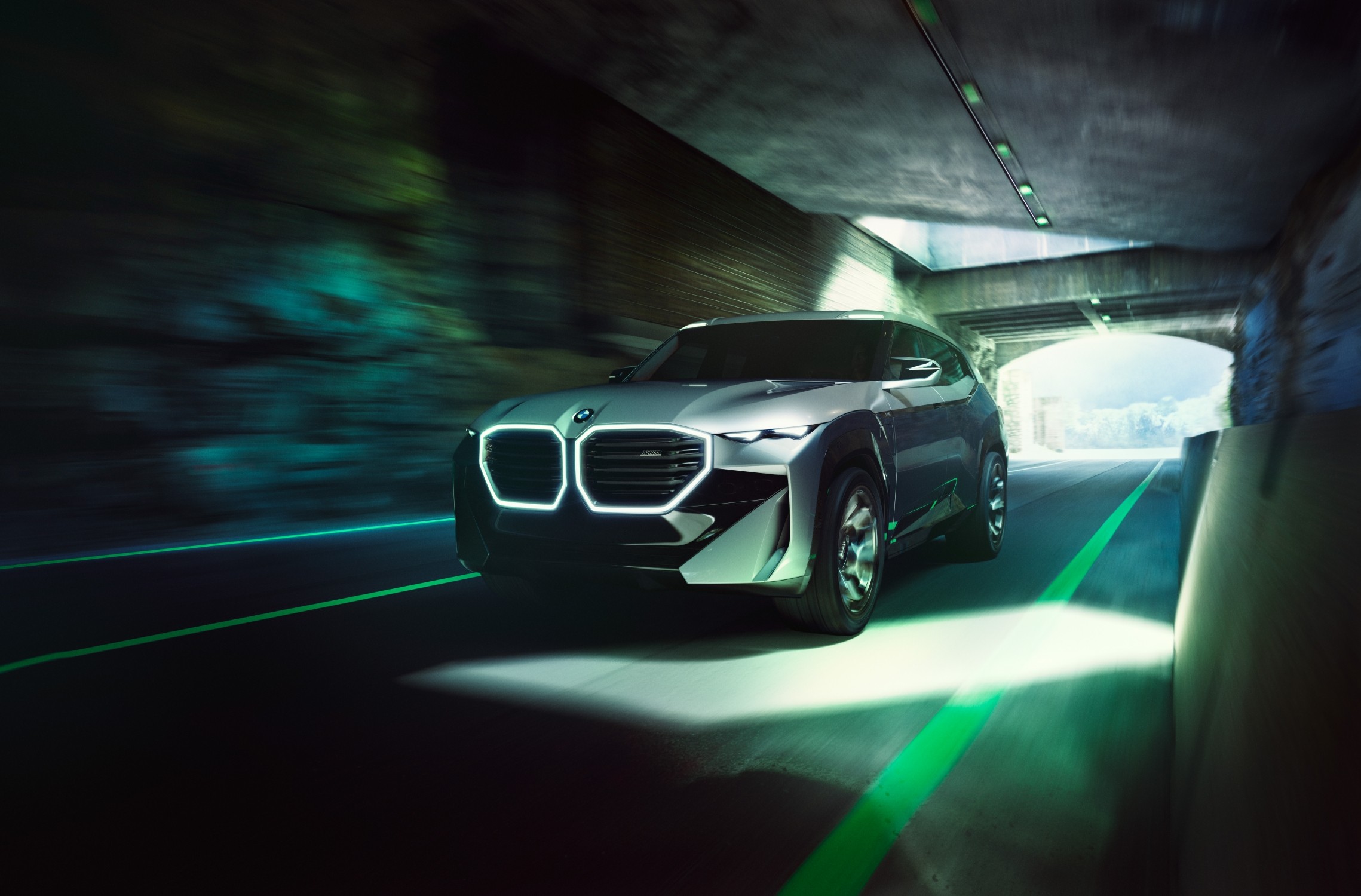 BMW Concept XM apresenta potência e luxo
