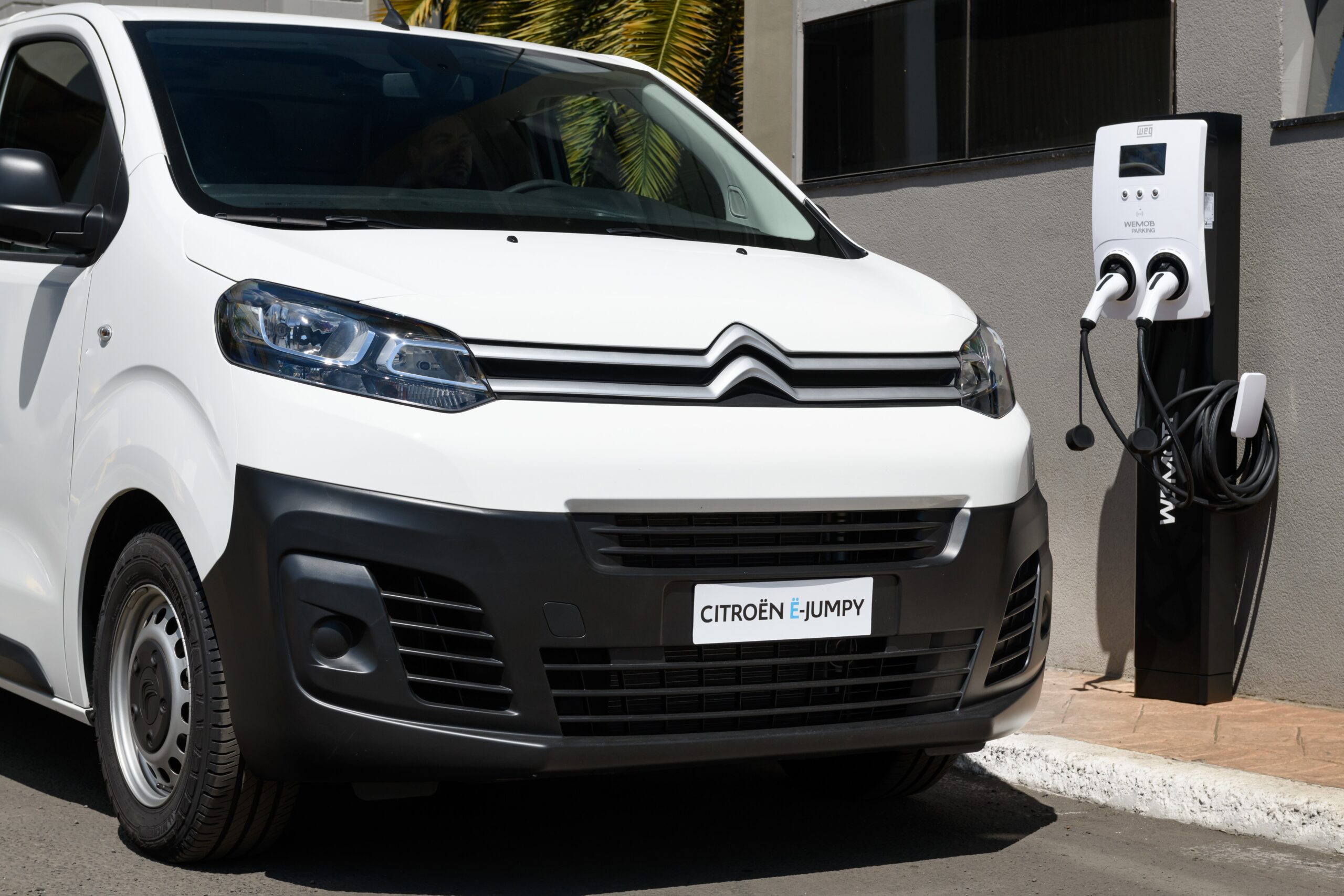 Stellantis confirma 2º utilitário elétrico no Brasil, o Citroën e-Jumpy