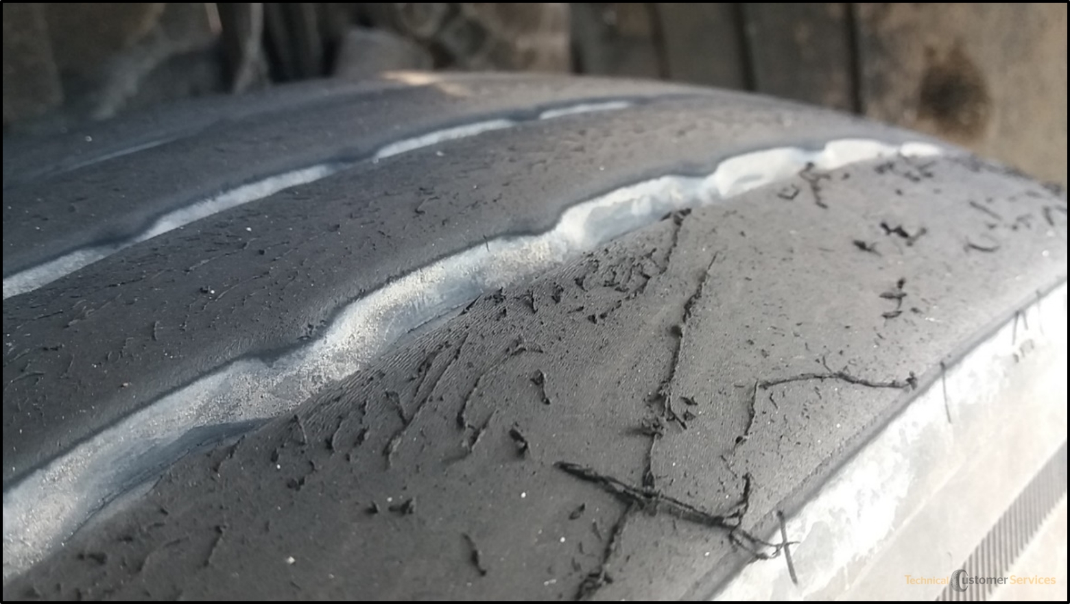 O impacto do arraste lateral na segurança e na vida útil dos pneus de carga