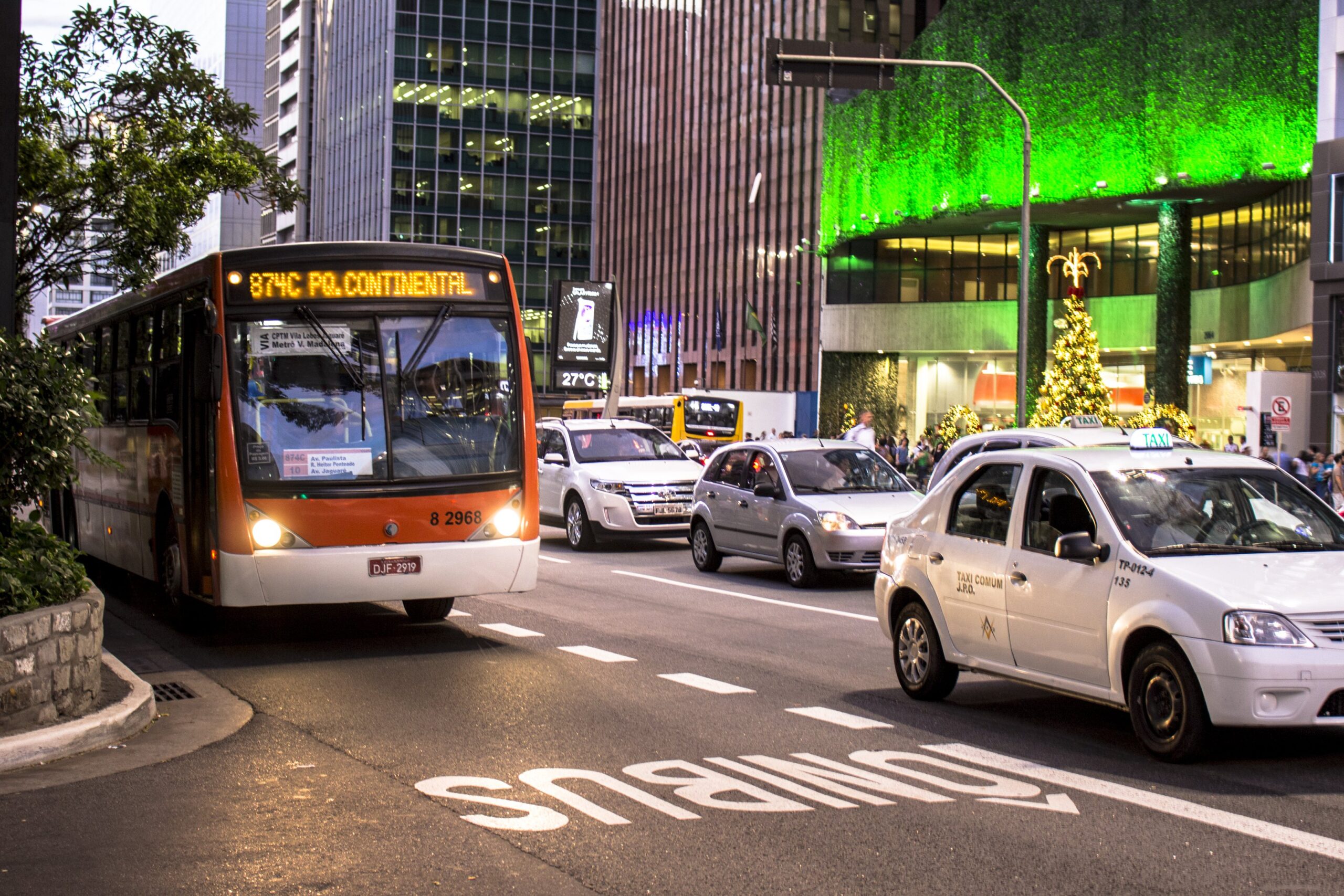 COP-26: São Paulo se compromete a proibir venda de carros a combustão a partir de 2040