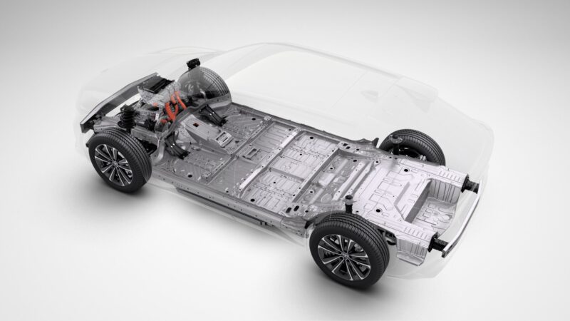 Toyota revela seu primeiro carro 100% elétrico