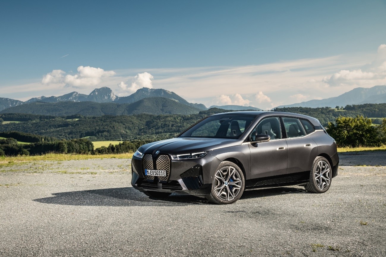 BMW Group assina acordo direto com fornecedores de chips para garantir suprimentos