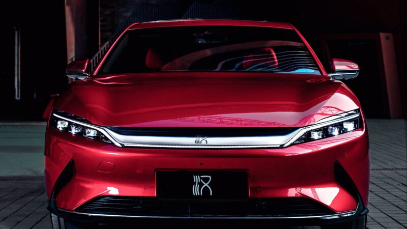 Toyota e BYD vão lançar elétrico popular em parceria, diz Reuters