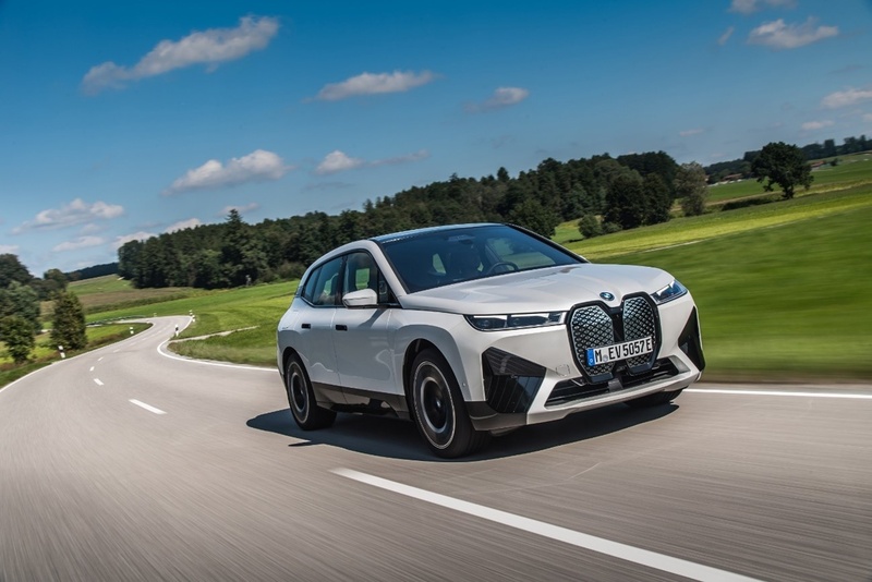 Elétrico BMW iX já está em pré-venda com autonomia de até 630km