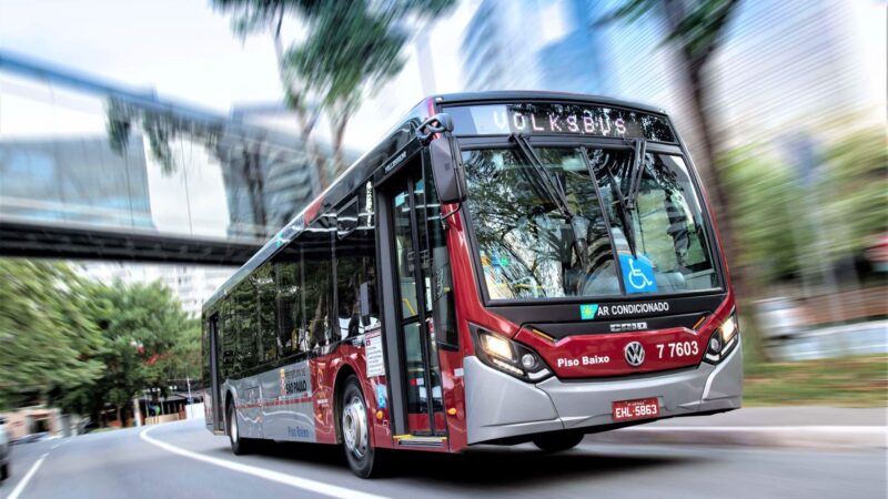 Produção de ônibus fecha 2021 com 18,9 mil unidades e leve alta de 2,6%