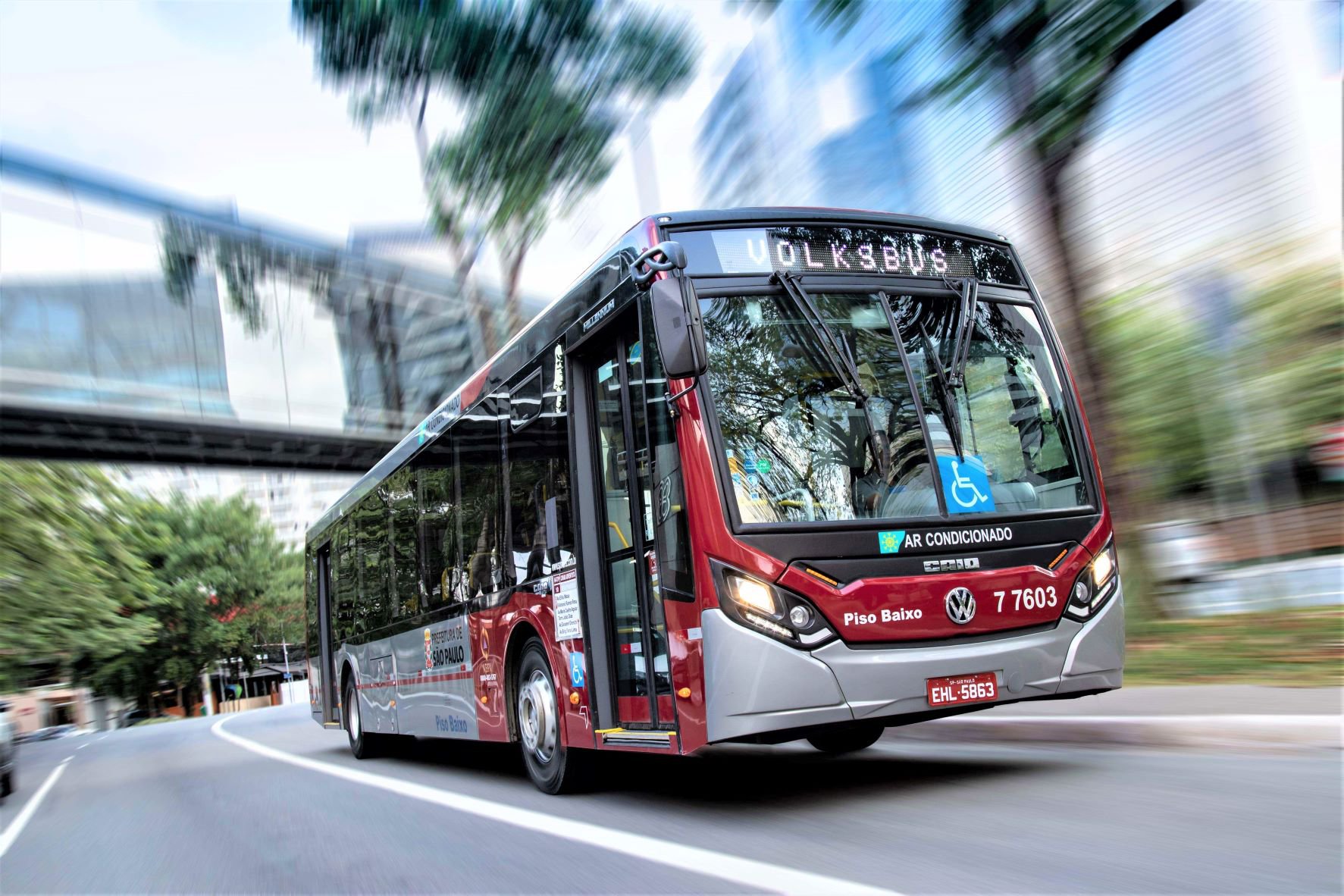 Produção de ônibus fecha 2021 com 18,9 mil unidades e leve alta de 2,6%