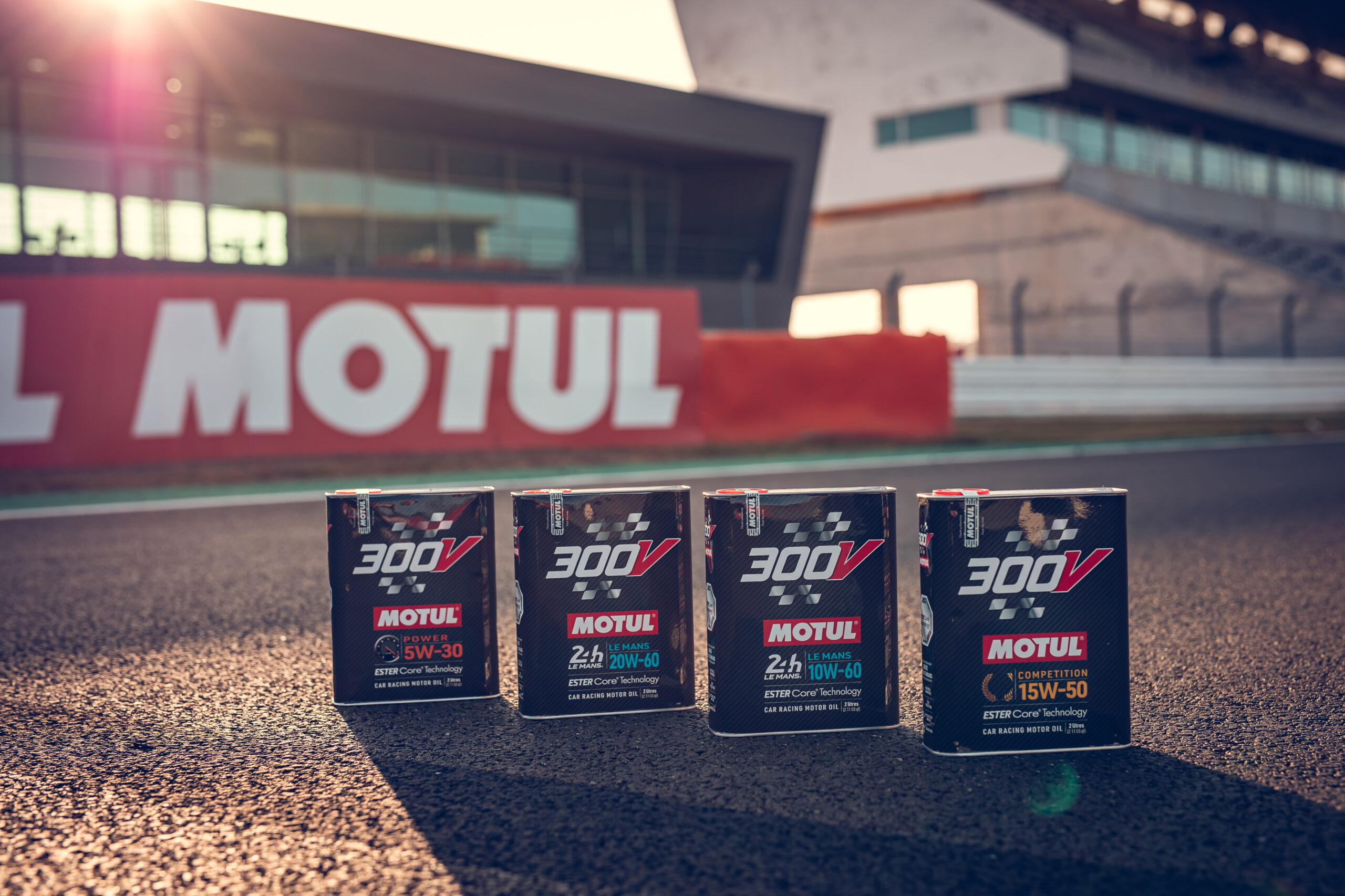 Motul relança linha de lubrificantes 300V Motorsport com mais tecnologia