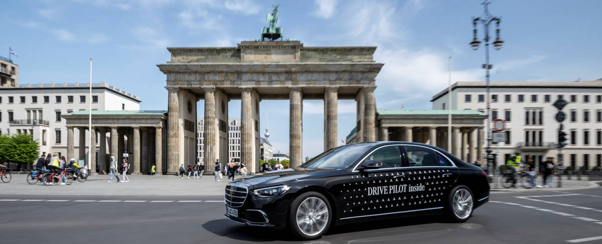 Mercedes-Benz é o primeiro fabricante a certificar sistema de condução autônoma SAE nível 3