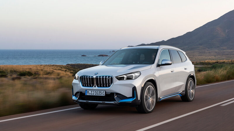 BMW X1 inova em tecnologias com versões híbridas e uma 100% elétrica