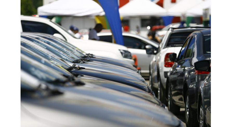 Transações de veículos usados crescem quase 25% em maio
