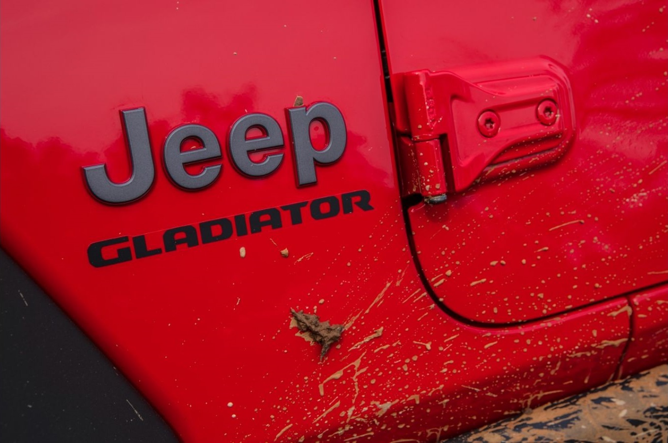 Nova picape Jeep Gladiator tem estreia confirmada para 4 de agosto