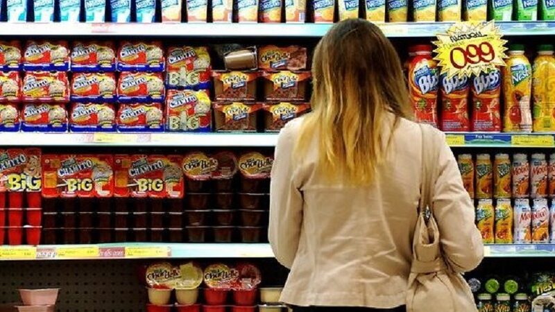 FGV: Confiança do consumidor cai em fevereiro ao menor nível em 10 meses