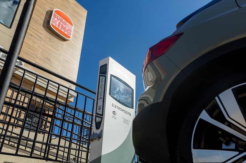 Burger King terá carregadores para carros elétricos