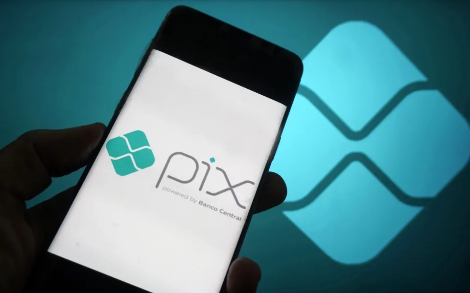 Pix bate recorde ao movimentar R$ 53 bilhões em um só dia