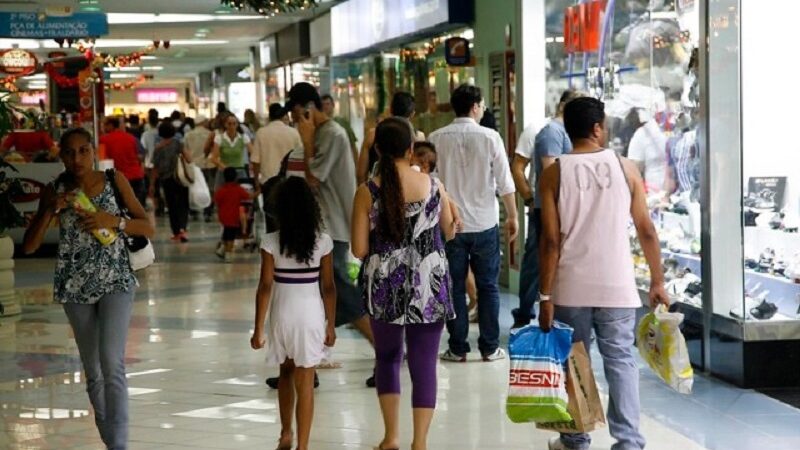 Vendas do varejo fecham 1º trimestre com alta de 0,7%, diz Boa Vista