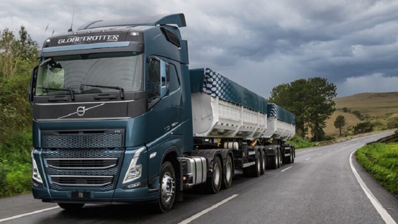 Volvo projeta mercado de caminhões 23% menor em 2023