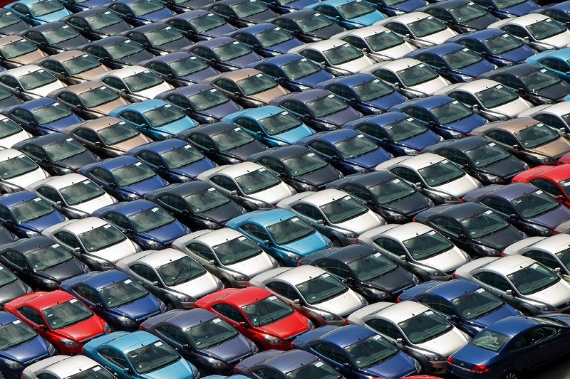 Venda de veículos importados retrai 1,9% em fevereiro