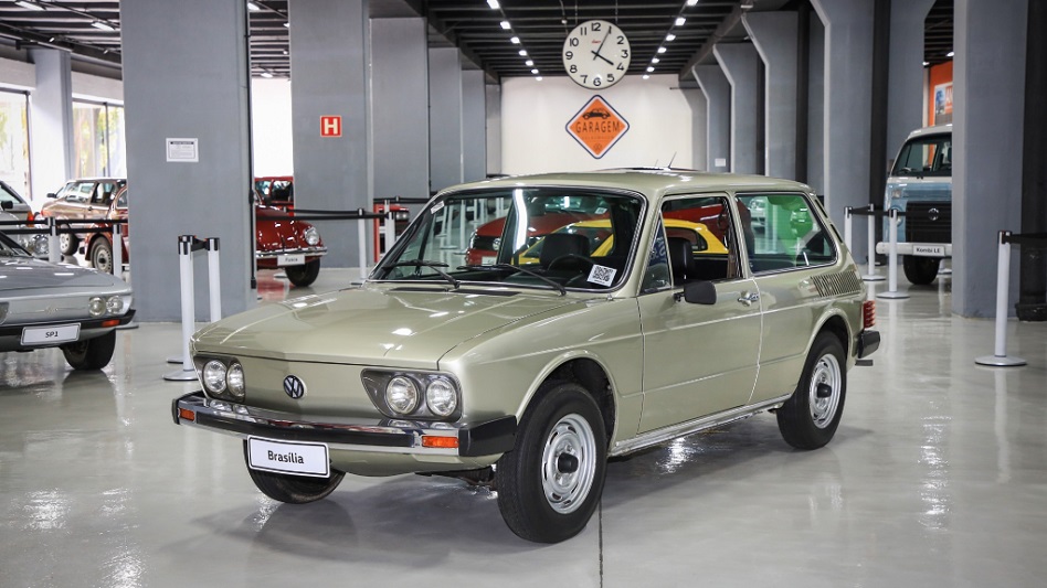 VW comemora 50 anos do Brasilia e apresenta unidade nunca emplacada