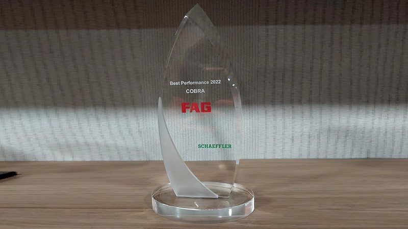 Cobra recebe prêmio de melhor distribuidor FAG no mundo