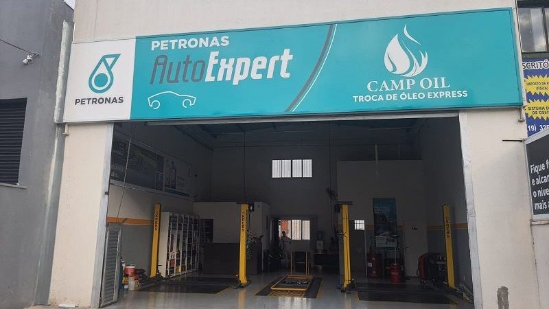 Petronas AutoExpert alcança 100 lojas no Brasil