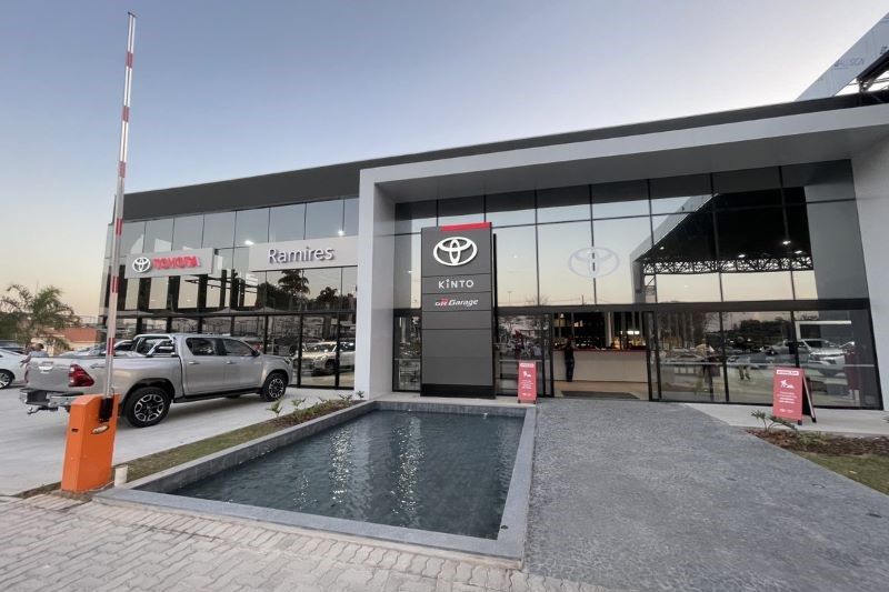 Toyota inaugura uma de suas concessionárias mais modernas do País