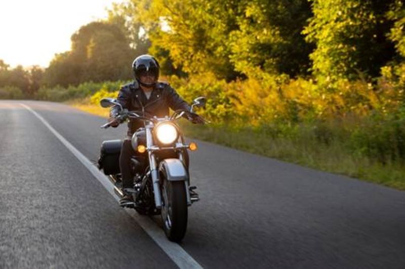 Transitando em duas rodas: mitos e verdades sobre lubrificantes para motos