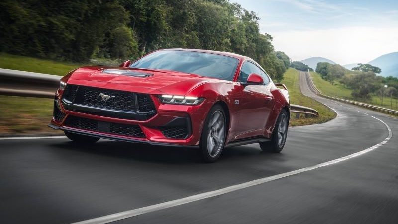 Novo Ford Mustang estreia com mais tecnologia e design futurista