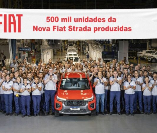 Nova Fiat Strada alcança marco de meio milhão de unidades produzidas em Betim
