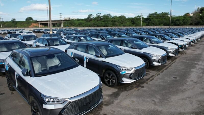 Estoque de carros importados cai, mas ainda supera 4 meses de vendas