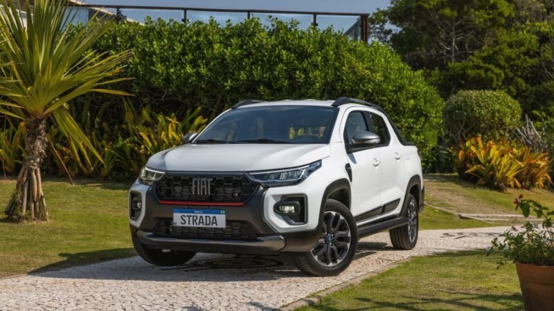 Fiat registra maior volume de emplacamentos em 11 anos e coloca quatro modelos entre os 10 mais vendidos do mês