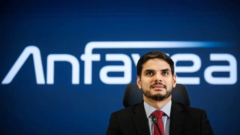 “Otimismo contido”, diz presidente da Anfavea sobre 2026