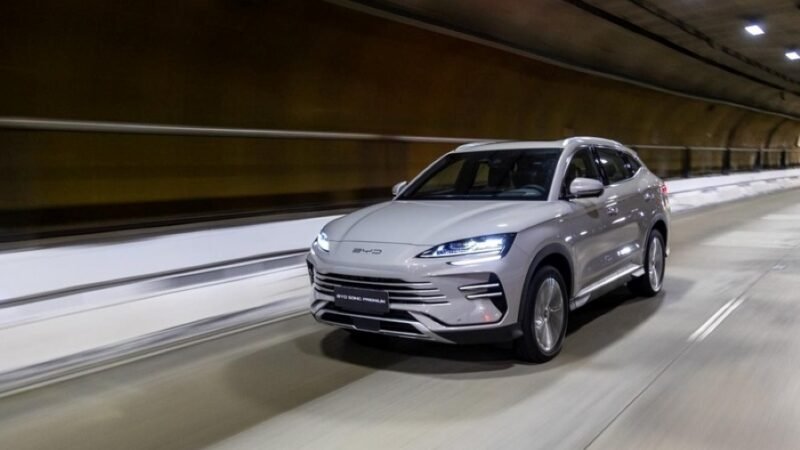 BYD já ultrapassa 200 mil veículos eletrificados emplacados no Brasil