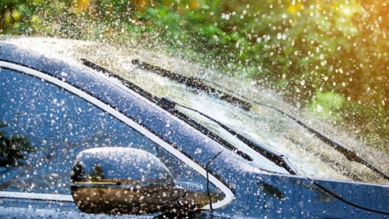 Especialistas da AutoZone dão dicas de manutenção preventiva para o período chuvoso