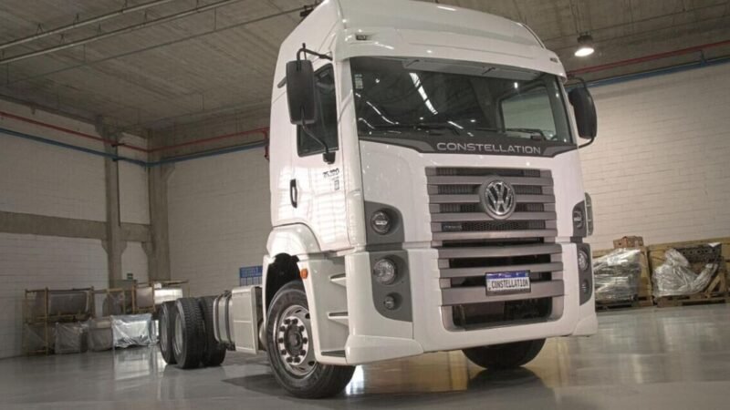 VWCO amplia oferta da linha Constellation com versões rígidas