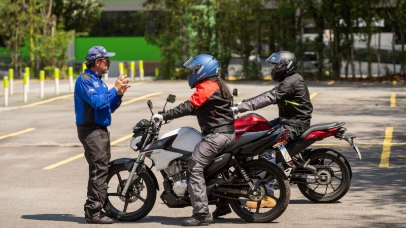 Yamaha reforça orientações de segurança para motociclistas durante os feriados