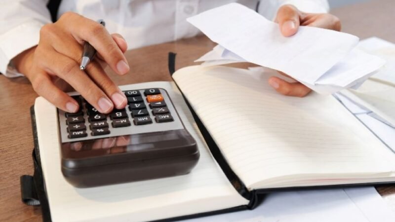 Varejo aumenta rigor na concessão de crédito em meio a recorde de inadimplência