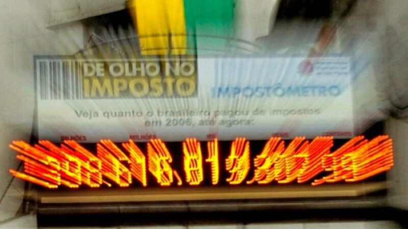 Impostômetro chega aos 21 anos e continua acelerando: brasileiro pagou R$ 1,3 trilhão em 2026