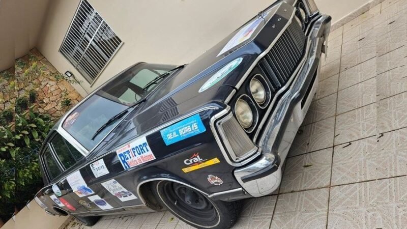 Encontro de autos antigos celebra 20 anos da fundação do Galaxie Clube do Brasil