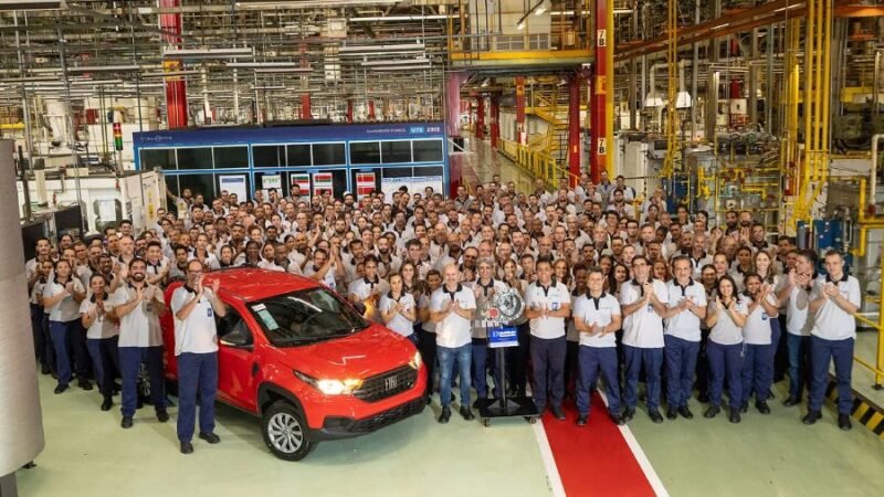 Polo Automotivo de Betim alcança 17 milhões de transmissões produzidas